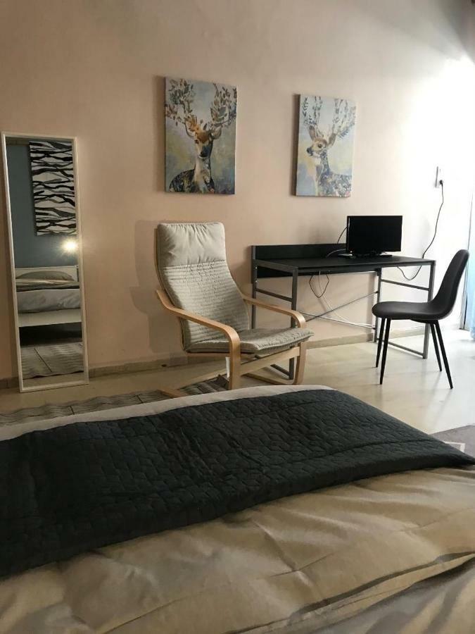 Kalamata City Center Studio Extérieur photo